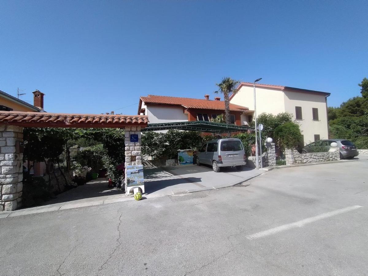 Ferienwohnung No Stress On Cres Exterior foto
