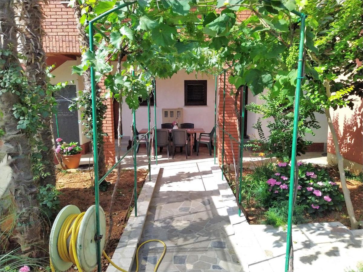 Ferienwohnung No Stress On Cres Exterior foto